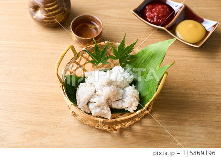 籠に盛った鱧の落とし 籠に盛った鱧の落とし 115869196