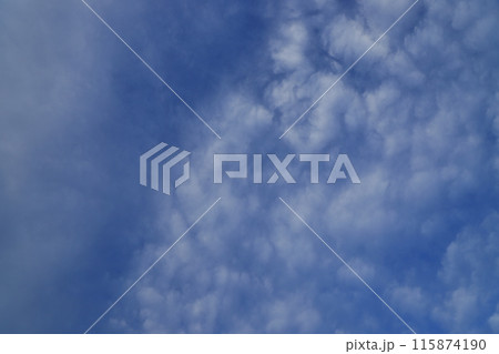 青空に浮かぶ雲 青空に浮かぶ雲 115874190