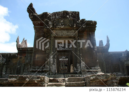 プレアヴィヒア寺院　カンボジア  115876234