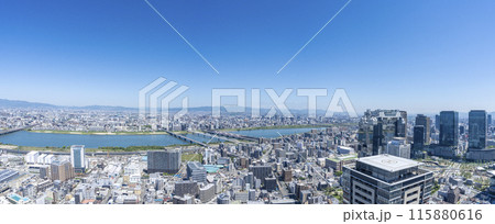 晴れた日の高層ビルからの大阪の景色 パノラマ 晴れた日の高層ビルからの大阪の景色 パノラマ 115880616