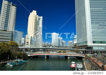 都市風景 横浜関内上野毛周辺から観たみなとみらいの風景 都市風景 横浜関内上野毛周辺から観たみなとみらいの風景 115883057