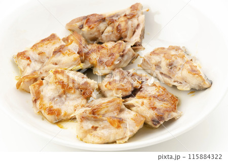 シイラのあらの塩焼き シイラのあらの塩焼き 115884322