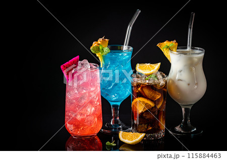 Set of classic alcohol cocktails Set of classic alcohol cocktails 115884463