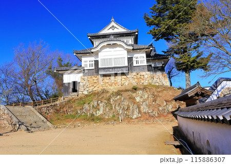 【岡山県】備中松山城(現存天守) 【岡山県】備中松山城(現存天守) 115886307