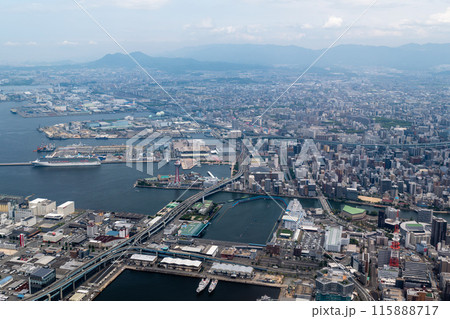 福岡市上空からの眺め 115888717