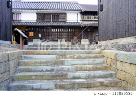 高砂南堀川の港遺構及び工楽松右衛門旧宅（兵庫県高砂市） 115889559