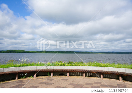 夏のクッチャロ湖風景 夏のクッチャロ湖風景 115898794