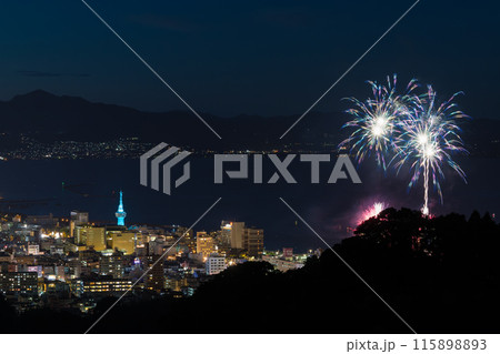 別府の夏花火（大分県別府市） 115898893