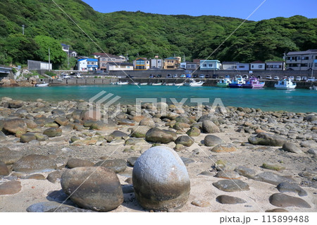 柏島　初夏の風景　（高知県　大月町） 115899488