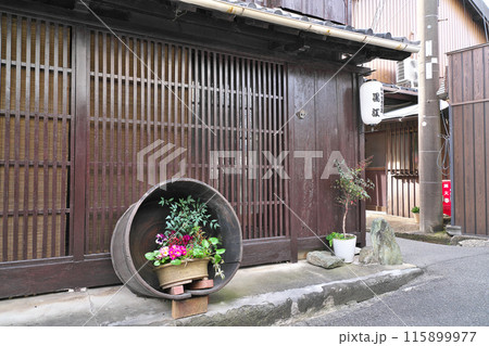 【黒江の町並み】 和歌山県海南市黒江 115899977