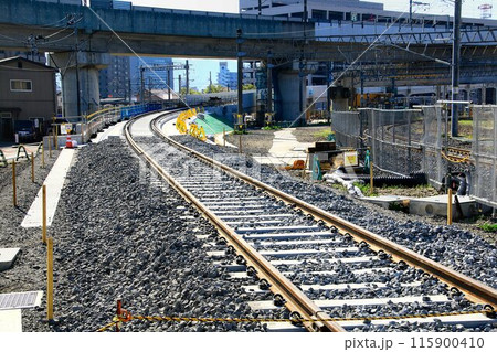 東北新幹線のボトルネック… 福島駅の平面交差を解消する建設中の『新幹線アプローチ線』 115900410