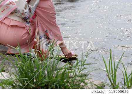 鳥取　四季の散歩　用瀬の流し雛 115900623