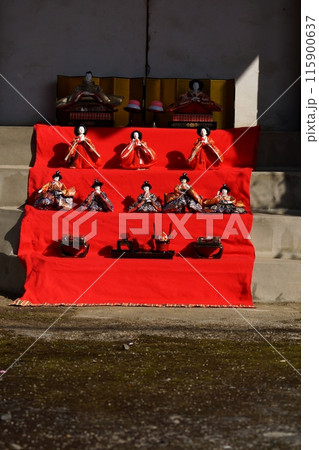 鳥取　四季の散歩　用瀬の流し雛 115900637