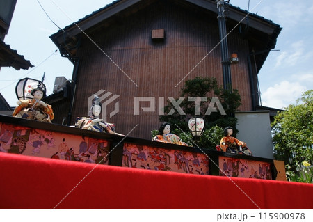 鳥取　四季の散歩　用瀬の流し雛 115900978