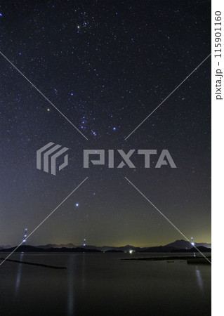 瀬戸内の秋の星景 昇るオリオン座 瀬戸内の秋の星景 昇るオリオン座 115901160