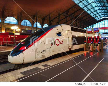 フランス　パリ北駅 115901574