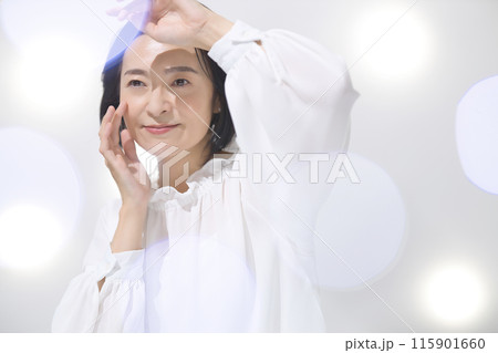 ビューティー　ミドル女性 115901660