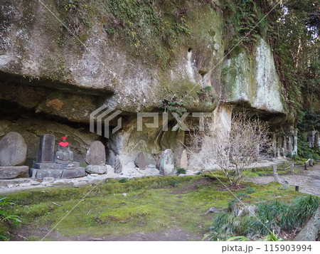 日本三景、松島の観光スポットのひとつ、日本庭園が美しい円通院の風景 日本三景、松島の観光スポットのひとつ、日本庭園が美しい円通院の風景 115903994