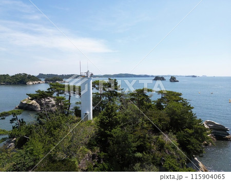 宮城　七ヶ浜　地蔵島灯台（ドローン空撮） 115904065