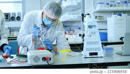 Image of mathematical equations over group of diverse scientists in lab Image of mathematical equations over group of diverse scientists in lab 115906938