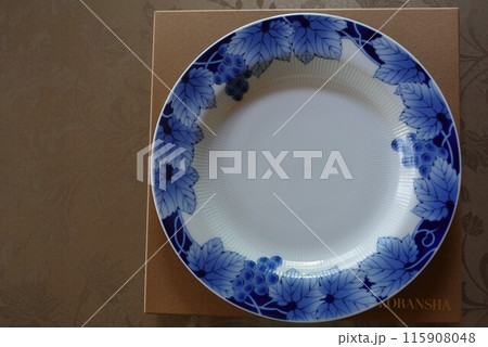 レストランBUNGA 1号店のカレー皿 香蘭社ハーベストグレープ27cm皿 115908048