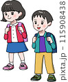登校中の小学生 115908438
