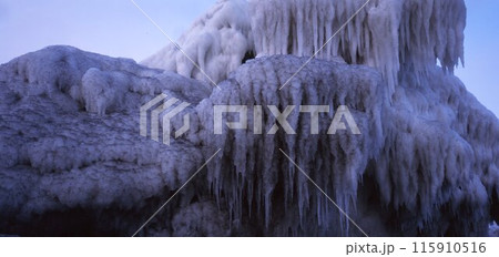 北海道三里浜に乗り上げた流氷魂 115910516