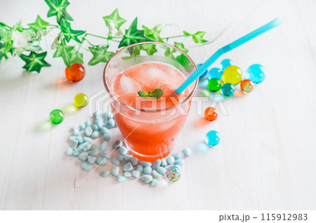 スイカジュース 115912983