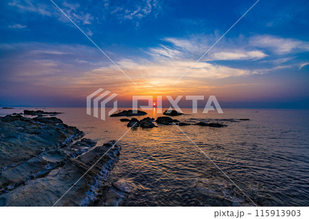 京都 丹後半島 間人の夕陽 京都 丹後半島 間人の夕陽 115913903