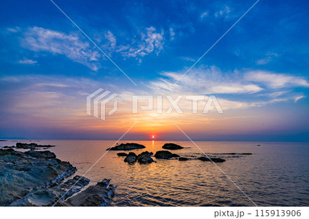 京都 丹後半島 間人の夕陽 京都 丹後半島 間人の夕陽 115913906