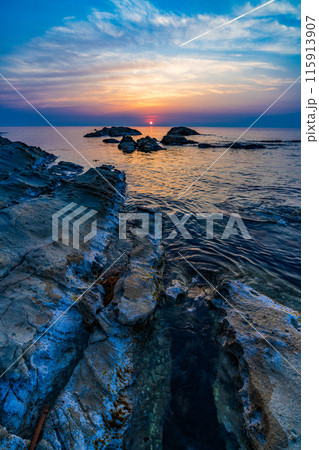 京都 丹後半島 間人の夕陽 京都 丹後半島 間人の夕陽 115913907