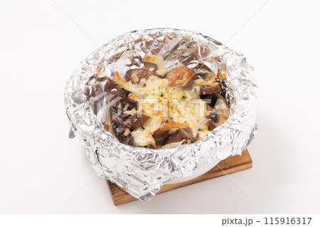 ブラウンマッシュルームのチーズ焼き 115916317