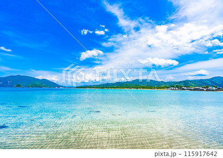 京都　丹後半島　初夏の海岸風景 115917642