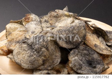 イカ墨チップス イカ墨チップス 115917762