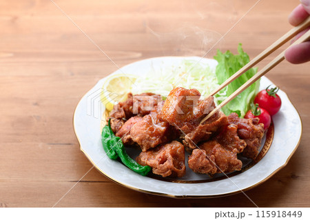 鶏の唐揚げ 鶏の唐揚げ 115918449