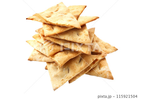 A pile of golden, crispy triangle-shaped Pita...のイラスト素材 [115921504] - PIXTA