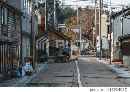 令和6年能登半島地震 焦土と化した輪島の町並み 115924057