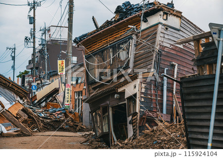 令和6年能登半島地震 焦土と化した輪島の町並み 令和6年能登半島地震 焦土と化した輪島の町並み 115924104