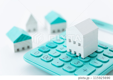 青い電卓と家 青い電卓と家 115925690