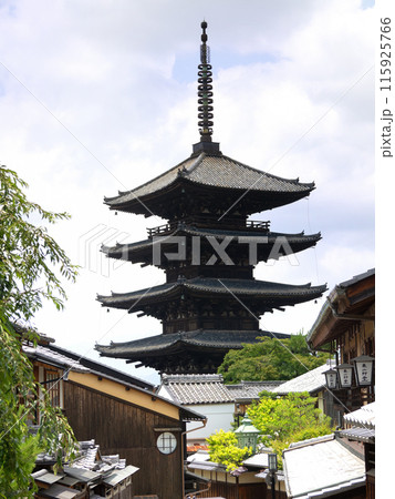 京都東山　八坂の塔　京都府 115925766