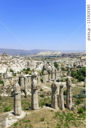 ラブ・バレーの妖精の煙突 115928395