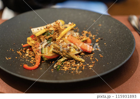 レストランプリンセッサの野菜ソテー 115931893