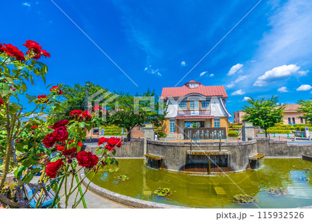 日本の東京都市景観 田園調布駅の復元駅舎などを望む＝6月8日 115932526