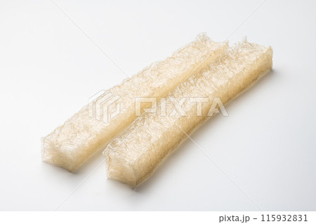 白背景に国産の天然角寒天 115932831