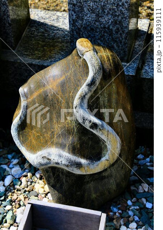 待ち受け画面にすると…金運向上♪ 宮城県・岩沼市『金蛇水神社』の蛇紋