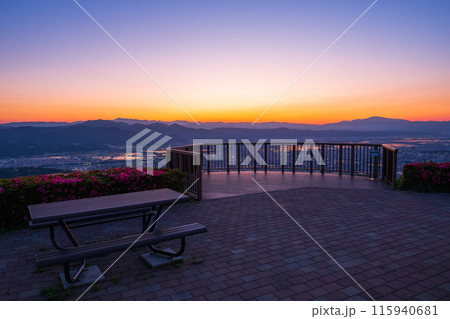 西蔵王公園展望広場・夕景 115940681