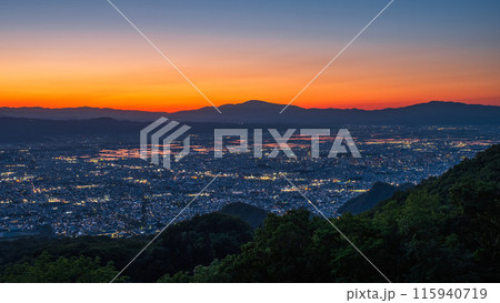 西蔵王公園展望広場・夕景 115940719