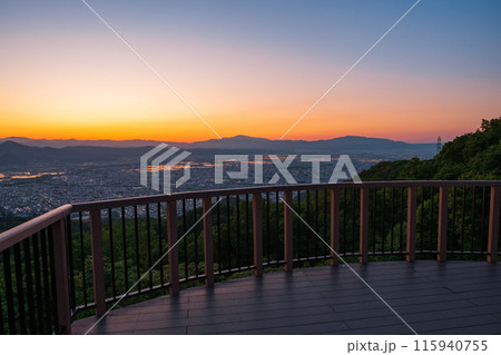 西蔵王公園展望広場・夕景 115940755