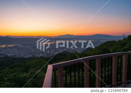 西蔵王公園展望広場・夕景 115940764