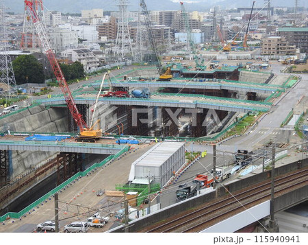 中央新幹線 神奈川県駅(仮称)工事現場 コンクリート打設 2024/6/27 115940941